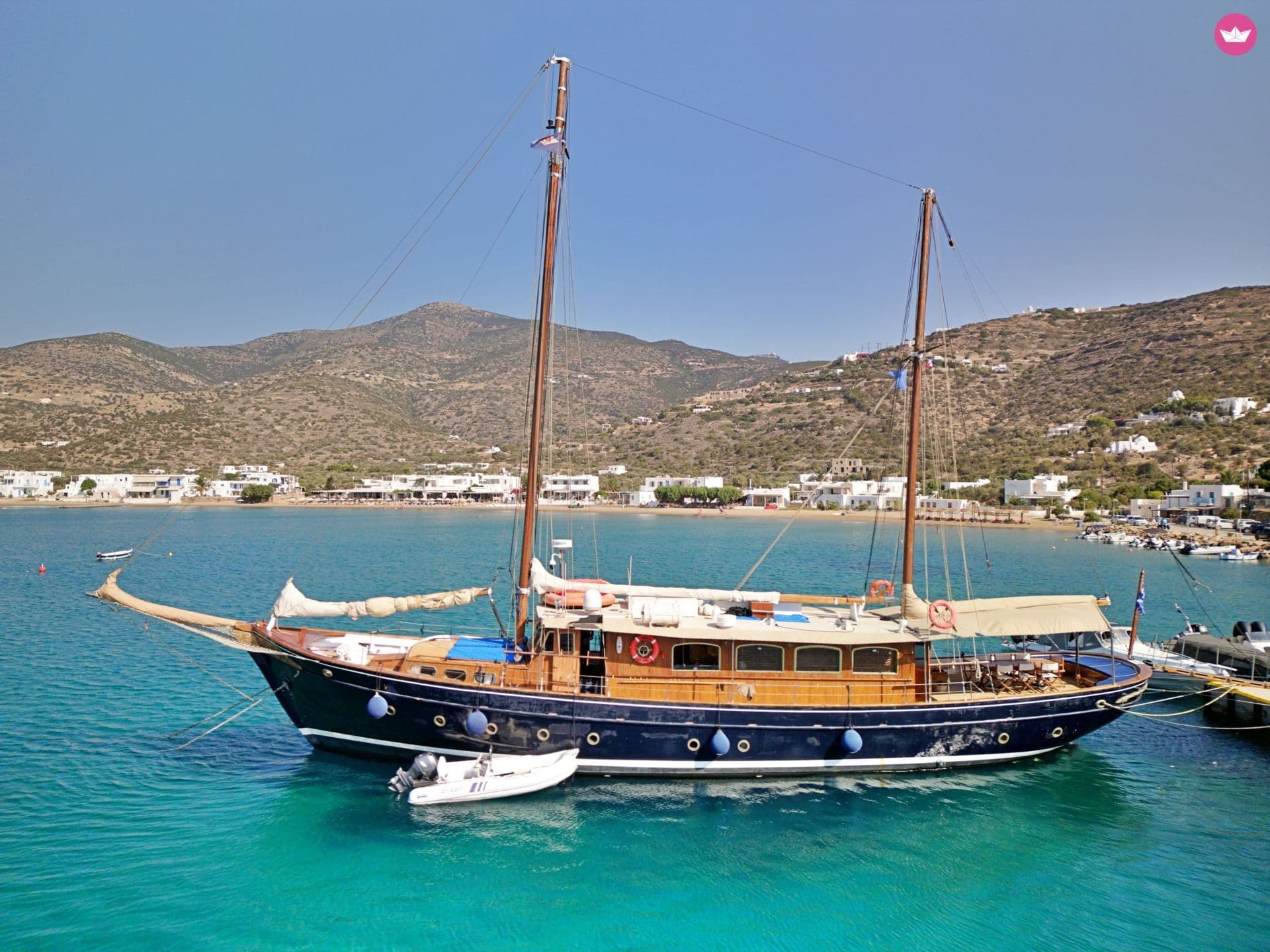 Psaros Shipyard Classic Motorsailer – Athens
