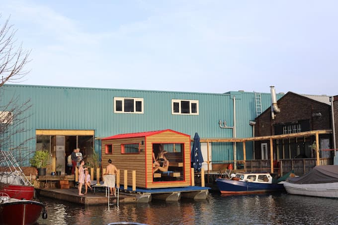 BADHUS Social Sauna – Netherlands