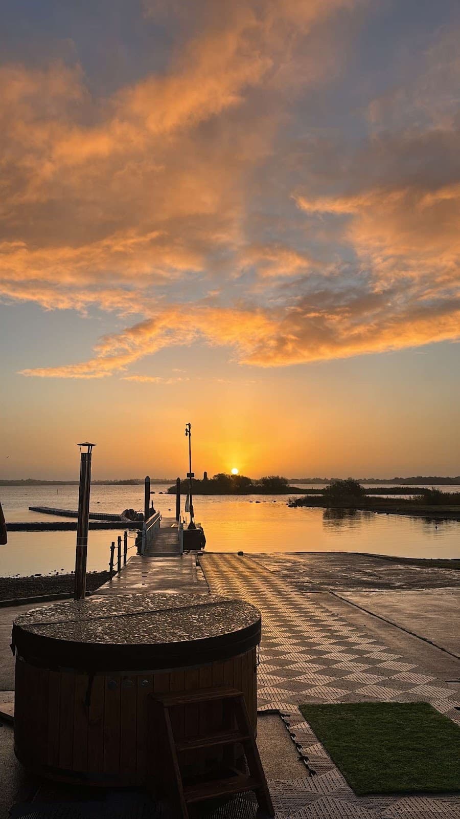 SauNua Athlone – N37 KH72