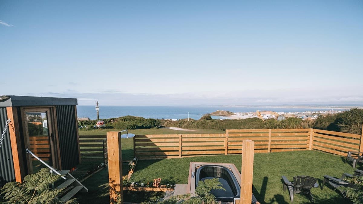 Tan and Dowr – Saint Ives