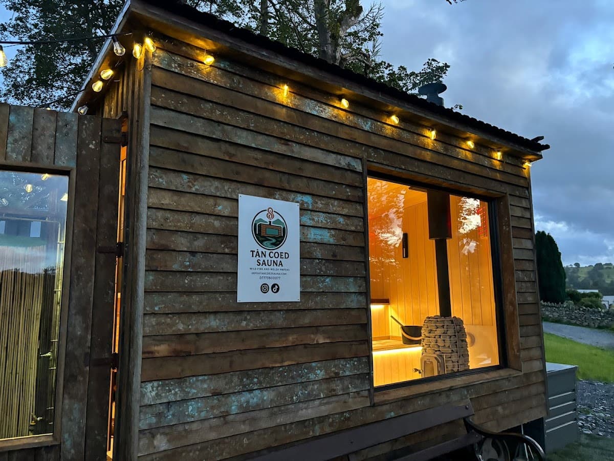 tan coed sauna – Corwen