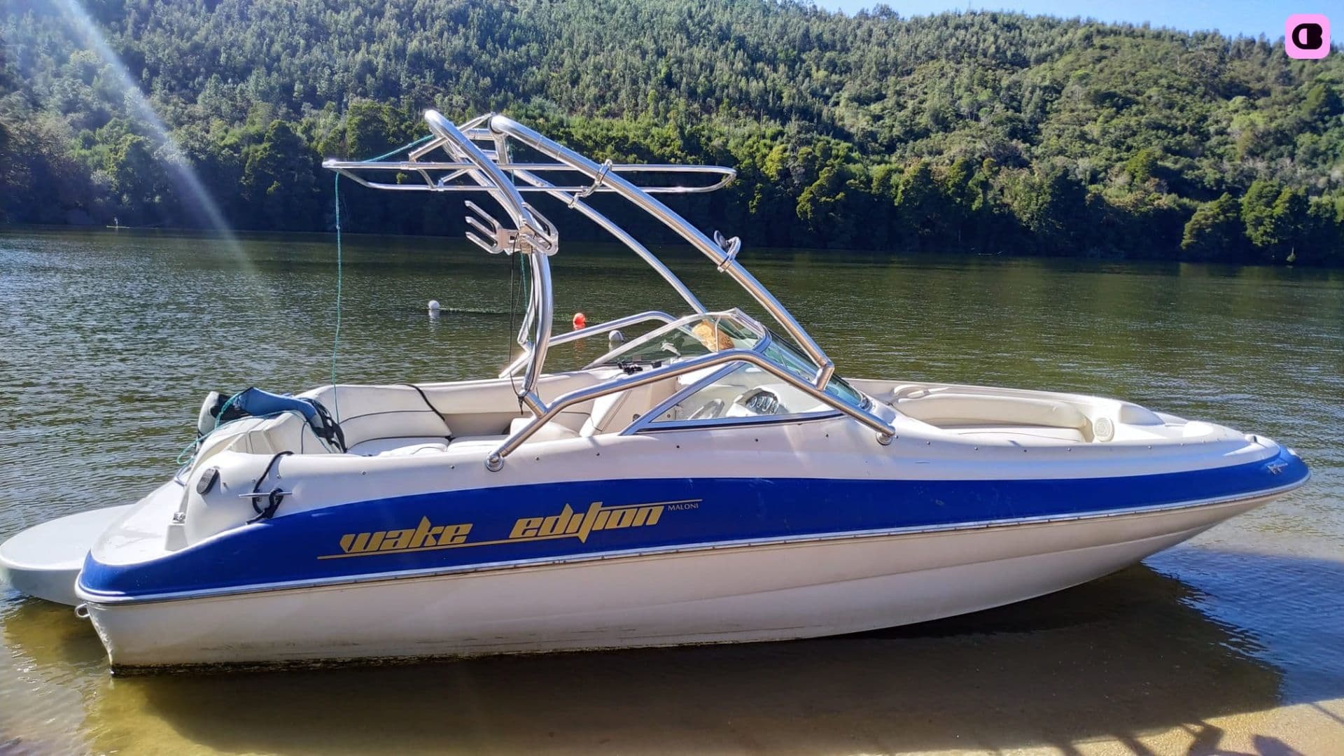 Sea Ray Sundeck 240 – Porto