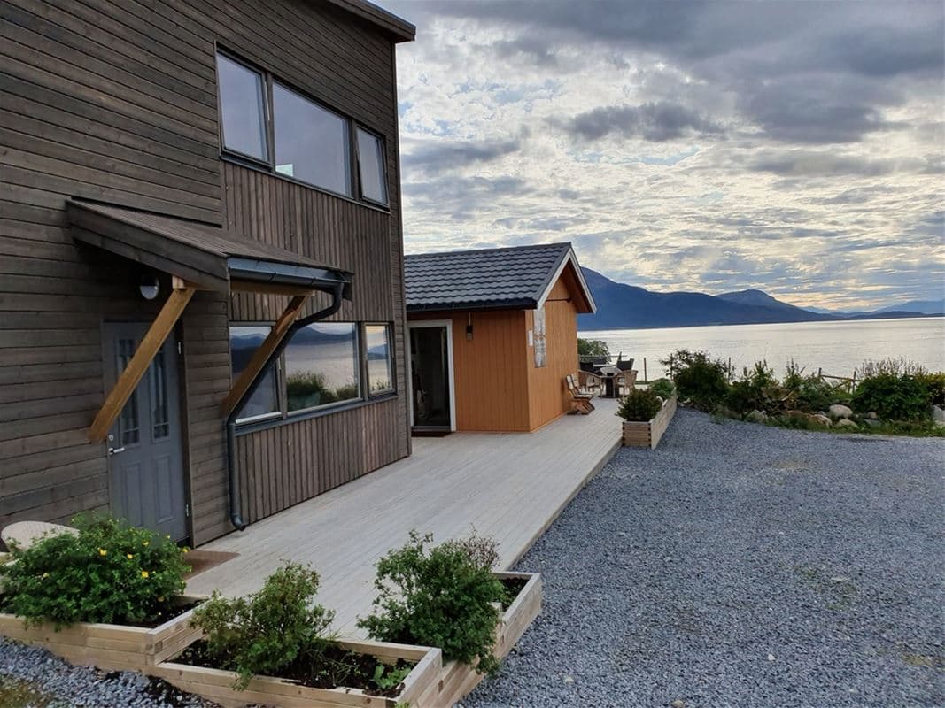 Yggdrasil Farmhotel Sauna – Kvaloya